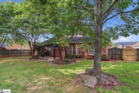 Exterior - 529 Fox Hurst Ct, Moore, SC 29369 photo 9 of 13