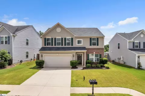 31 Granite Ln, Greenville, SC 29607