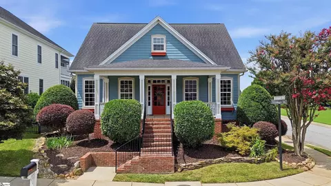100 Lismore St, Simpsonville, SC 29680