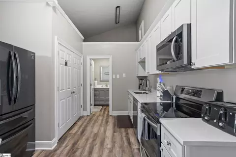 Entry Way - 4988 Jordan Rd, Greer, SC 29651 photo 4 of 4