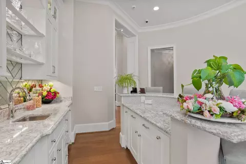 Kitchen - 4988 Jordan Rd, Greer, SC 29651 photo 4 of 4
