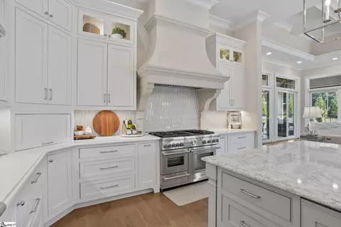 Kitchen - 4988 Jordan Rd, Greer, SC 29651 photo 2 of 4