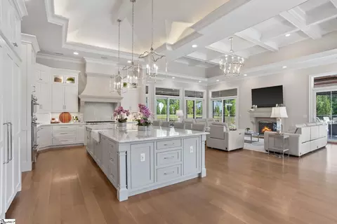 Kitchen - 4988 Jordan Rd, Greer, SC 29651 photo 1 of 4