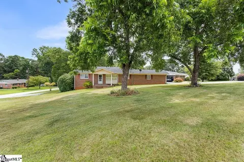 Exterior - 100 Spring St, Easley, SC 29640 photo 2 of 7