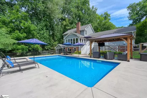 102 Hickory Hollow Dr, Inman, SC 29349