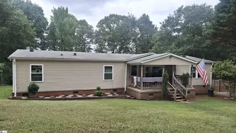 26 Preakness Ct, Greer, SC 29651