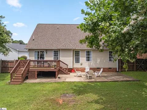 Exterior - 438 Chamber Ln, Moore, SC 29369 photo 5 of 10