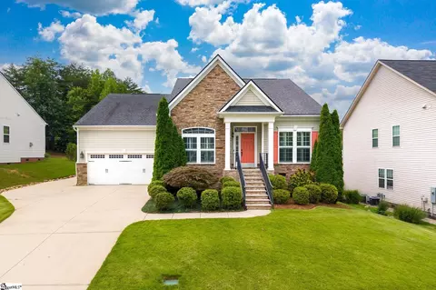 104 Hedge Rose Ct, Travelers Rest, SC 29690