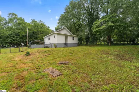 Exterior - 305 Glazner St, Easley, SC 29640 photo 3 of 5