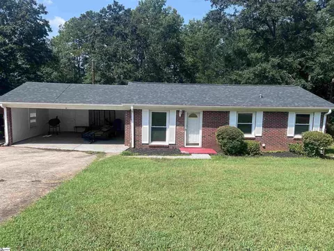 213 Hillcrest Cir, Anderson, SC 29624