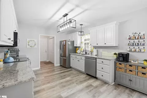 Kitchen - 258 Hallmark Cir, Easley, SC 29640 photo 2 of 2