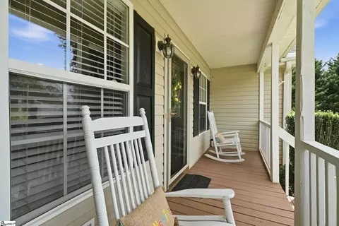 Exterior - 258 Hallmark Cir, Easley, SC 29640 photo 4 of 11