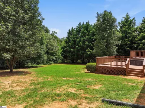 Exterior - 258 Hallmark Cir, Easley, SC 29640 photo 9 of 11