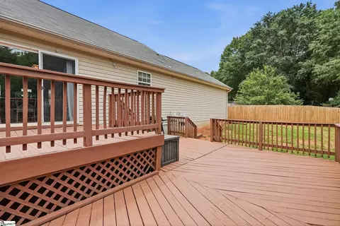 Exterior - 258 Hallmark Cir, Easley, SC 29640 photo 8 of 11