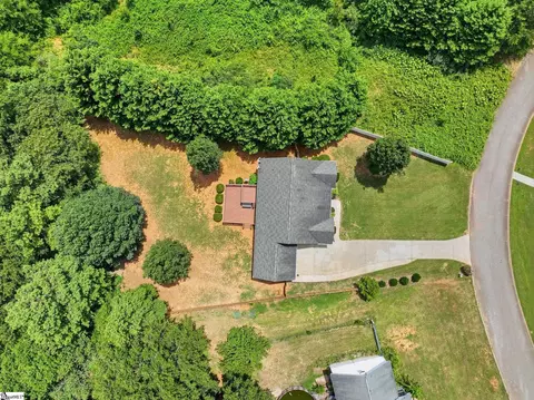 View/Area - 258 Hallmark Cir, Easley, SC 29640 photo 2 of 3
