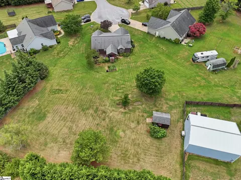 View/Area - 8 Gladwin Ct, Greer, SC 29651 photo 3 of 3