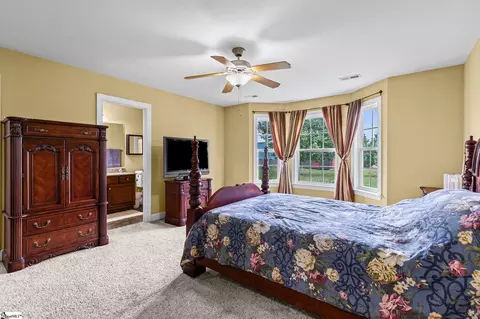 Bedroom - 8 Gladwin Ct, Greer, SC 29651 photo 2 of 8