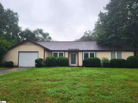 100 Crowndale Dr, Taylors, SC 29687