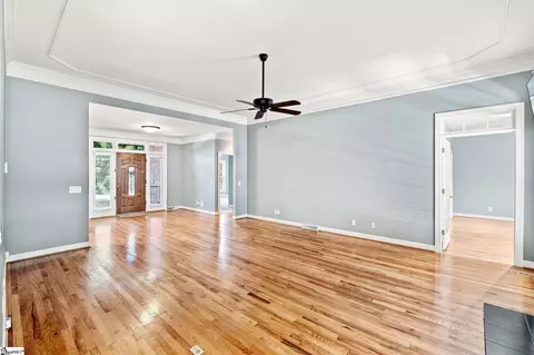 Living - 5 Kinross Row, Greer, SC 29650 photo 4 of 6
