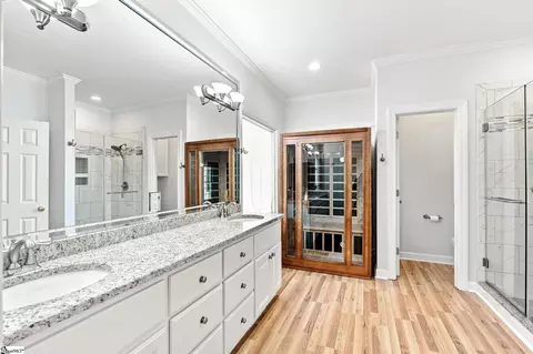 Bath - 5 Kinross Row, Greer, SC 29650 photo 1 of 4