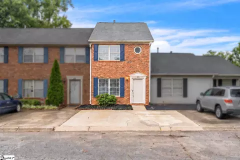 404 W Townes Ct, Spartanburg, SC 29301