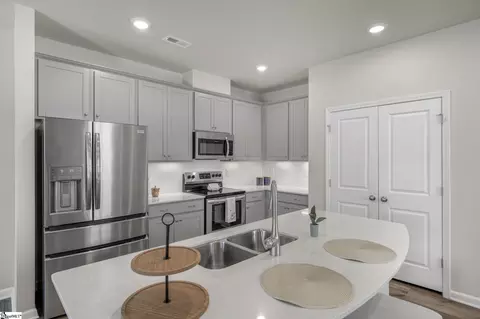 Kitchen - 432 Bee Cove Way, Pendleton, SC 29670 photo 1 of 3