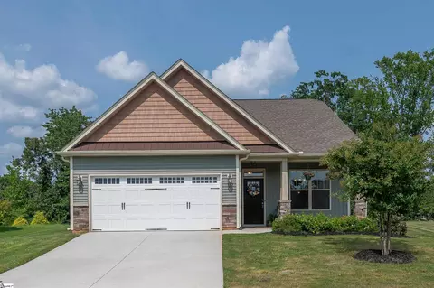 307 Barnhill Ct, Greenville, SC 29617