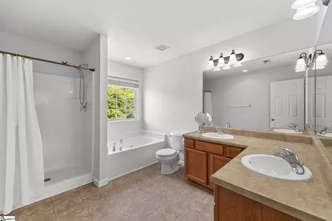 Bath - 112 Rustcraft Dr, Greer, SC 29651 photo 2 of 6