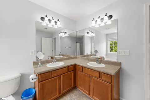 Bath - 112 Rustcraft Dr, Greer, SC 29651 photo 4 of 6