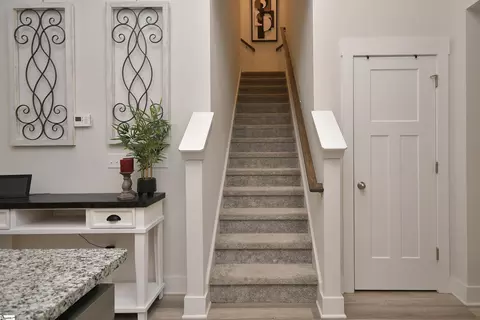 Entry Way - 113 Rosecroft Dr, Easley, SC 29642 photo 6 of 8