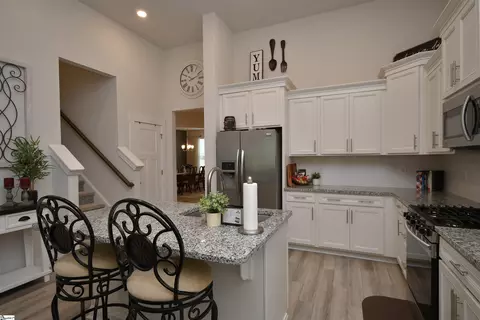 Kitchen - 113 Rosecroft Dr, Easley, SC 29642 photo 5 of 5