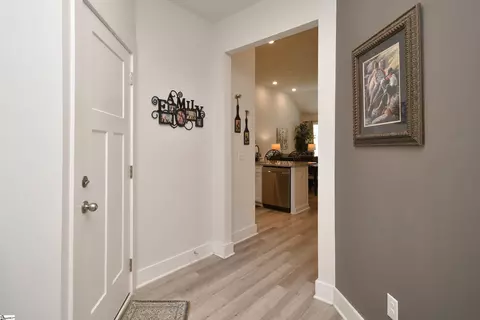 Entry Way - 113 Rosecroft Dr, Easley, SC 29642 photo 4 of 8