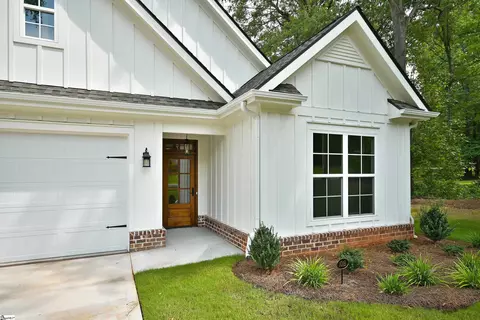 Exterior - 101 E C Ave #LOT B, Easley, SC 29640 photo 4 of 8