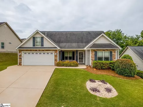 145 Turnstone Ln, Spartanburg, SC 29301