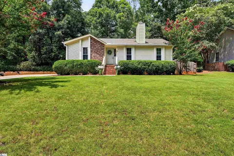 8 Wedgewater Ct, Greenville, SC 29609