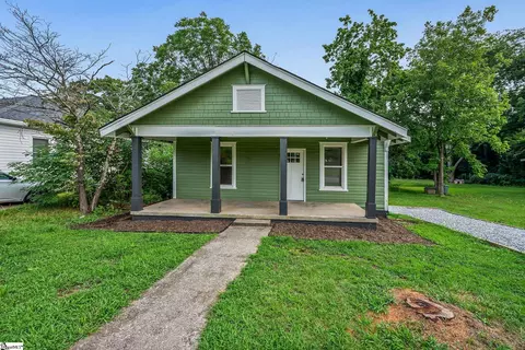 151 Palisade St, Spartanburg, SC 29306