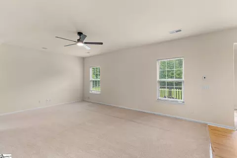 Living - 205 Lily Ct, Easley, SC 29642 photo 4 of 6