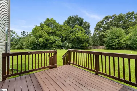 Exterior - 205 Lily Ct, Easley, SC 29642 photo 5 of 7