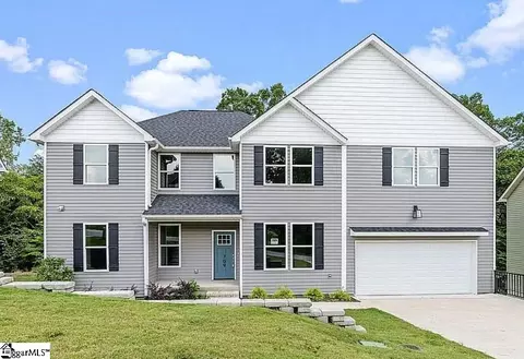 709 Rockcliff St, Greenville, SC 29617