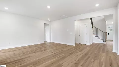Living - 1022 Devenger Rd, Greer, SC 29650 photo 2 of 4