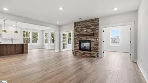 Living - 1022 Devenger Rd, Greer, SC 29650 photo 3 of 4
