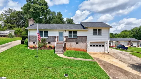 317 Bentwood Rd, Piedmont, SC 29673