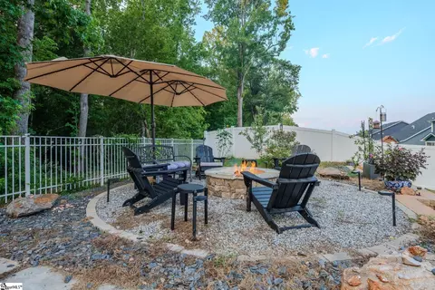 Exterior - 937 Jade Way, Moore, SC 29369 photo 4 of 8
