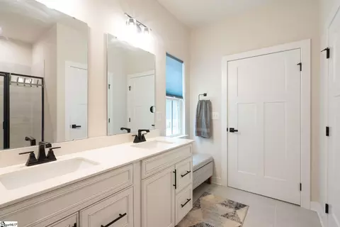 Entry Way - 937 Jade Way, Moore, SC 29369 photo 6 of 7