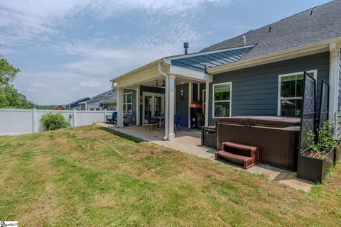 Exterior - 937 Jade Way, Moore, SC 29369 photo 5 of 8