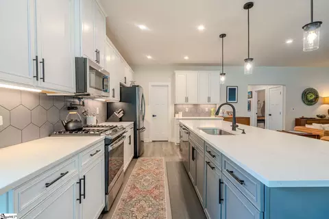 Kitchen - 937 Jade Way, Moore, SC 29369 photo 3 of 5