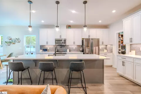 Kitchen - 937 Jade Way, Moore, SC 29369 photo 1 of 5