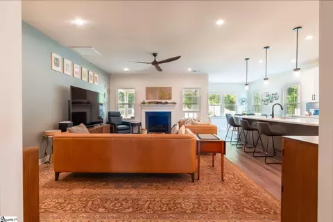 Entry Way - 937 Jade Way, Moore, SC 29369 photo 3 of 7