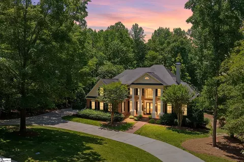 142 Birkdale Dr, Spartanburg, SC 29306