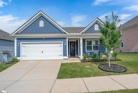 104 Humbolt Dr, Simpsonville, SC 29681